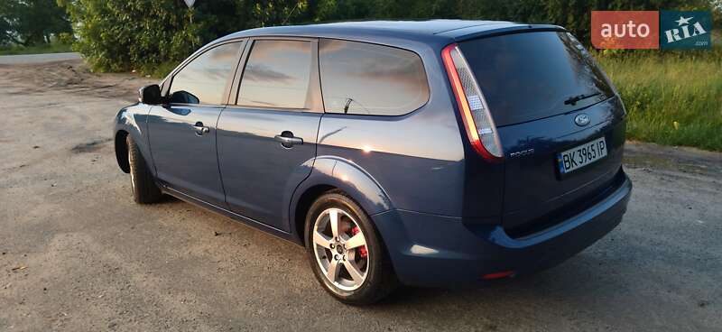 Универсал Ford Focus 2008 в Дубно
