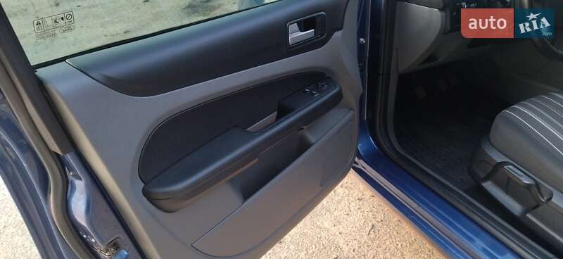 Универсал Ford Focus 2008 в Дубно