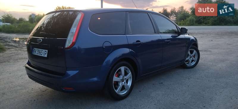 Универсал Ford Focus 2008 в Дубно
