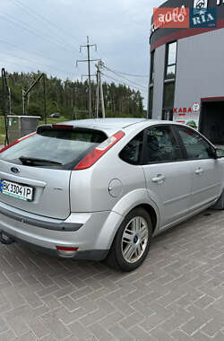 Хэтчбек Ford Focus 2007 в 
