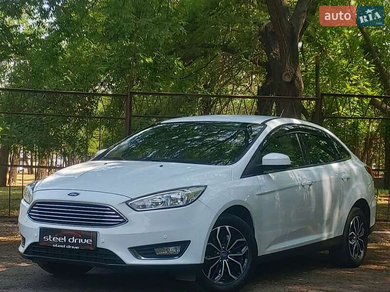 Седан Ford Focus 2018 в 