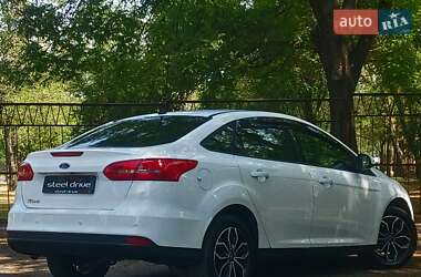 Седан Ford Focus 2018 в 