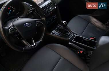 Седан Ford Focus 2018 в 