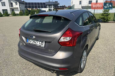 Хэтчбек Ford Focus 2013 в 