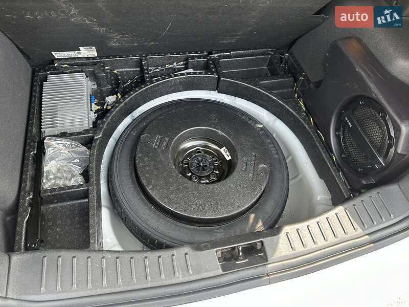 Хэтчбек Ford Focus 2015 в Киеве фото 8 Хэтчбек Ford Focus 2015 в Киеве