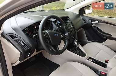 Седан Ford Focus 2016 в 