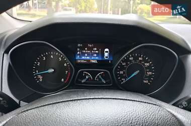 Седан Ford Focus 2016 в 