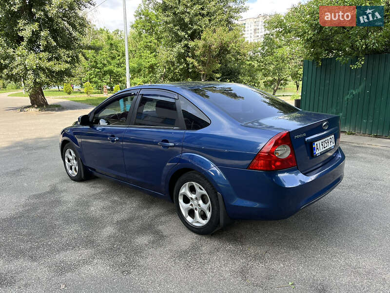 Седан Ford Focus 2008 в Киеве