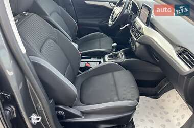 Хэтчбек Ford Focus 2019 в 