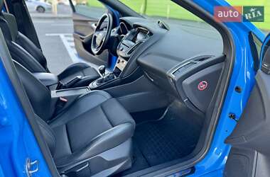 Хэтчбек Ford Focus 2016 в 
