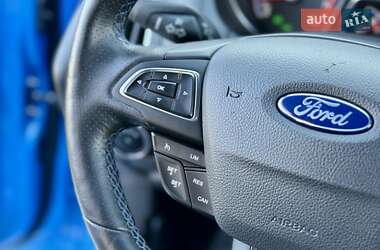 Хэтчбек Ford Focus 2016 в 