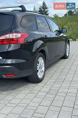 Универсал Ford Focus 2014 в 