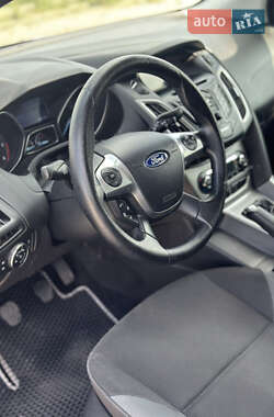 Универсал Ford Focus 2014 в 