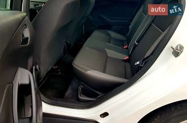 Седан Ford Focus 2013 в 