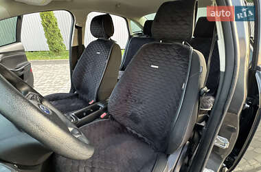 Седан Ford Focus 2017 в 