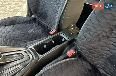 Седан Ford Focus 2017 в 