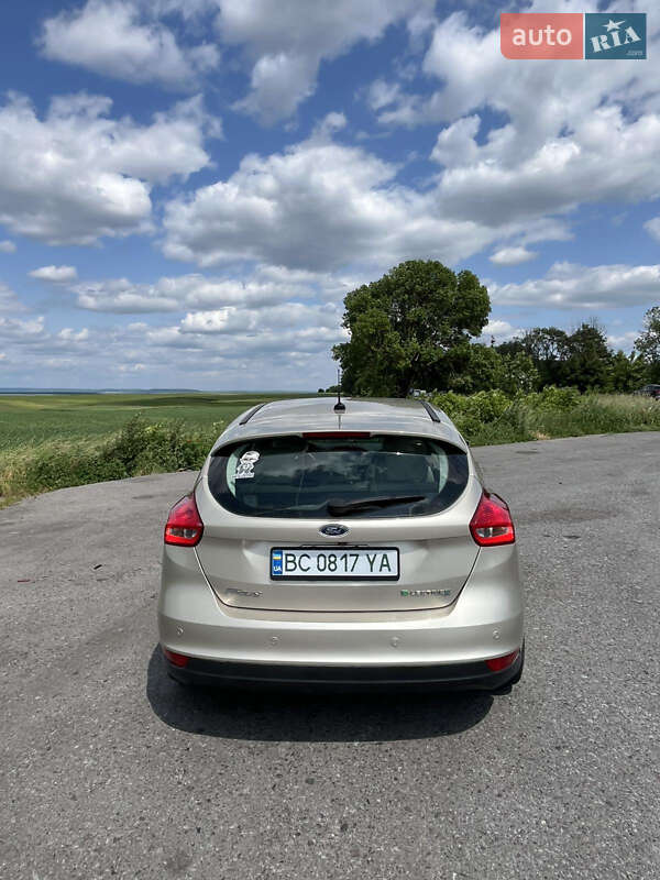 Хэтчбек Ford Focus 2017 в Винниках