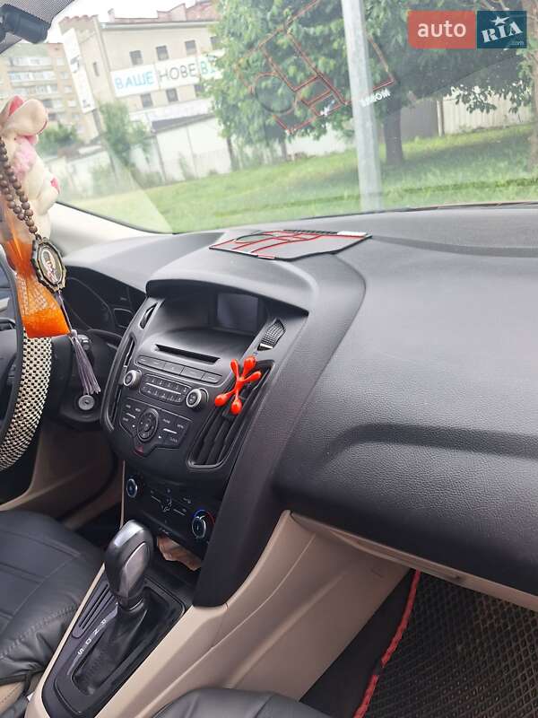 Хэтчбек Ford Focus 2015 в Ивано-Франковске