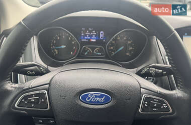 Хэтчбек Ford Focus 2016 в 