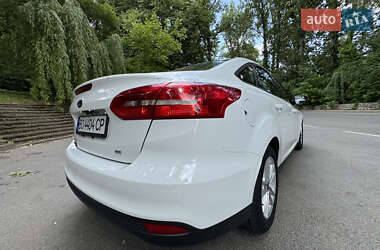 Седан Ford Focus 2016 в 