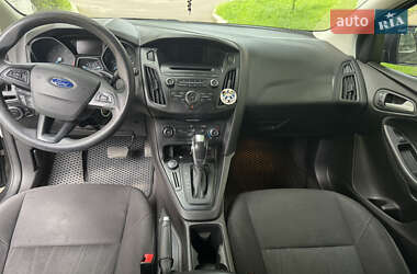 Хэтчбек Ford Focus 2015 в 