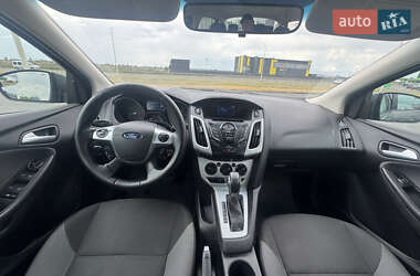Седан Ford Focus 2014 в 
