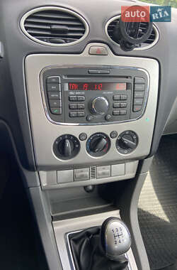 Универсал Ford Focus 2010 в 