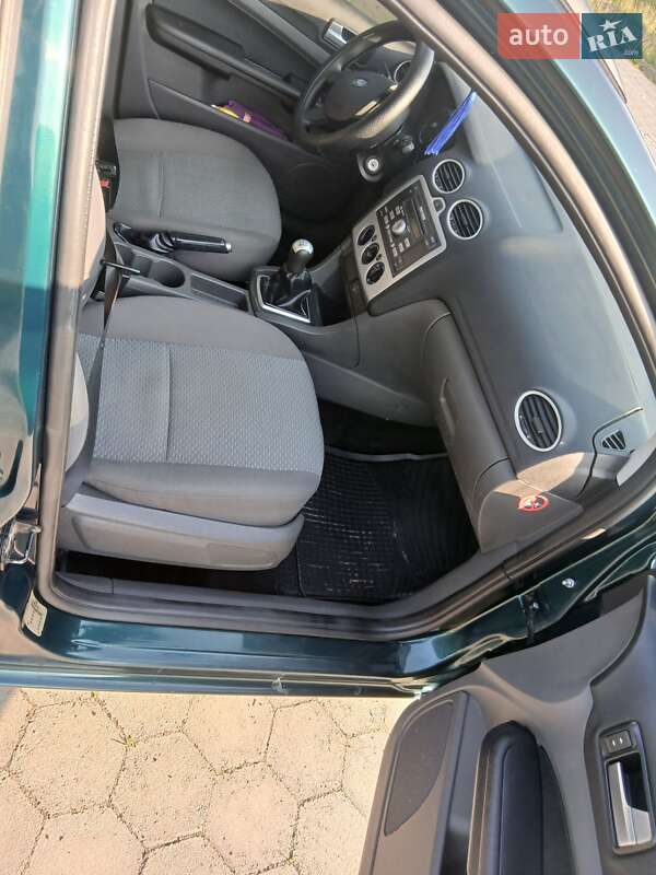 Універсал Ford Focus 2006 в Івано-Франківську