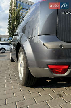 Хэтчбек Ford Focus 2007 в 