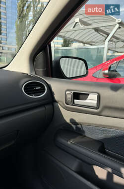 Хэтчбек Ford Focus 2007 в 