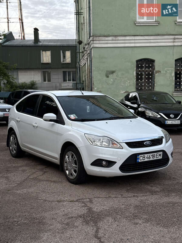 Хэтчбек Ford Focus 2010 в Чернигове