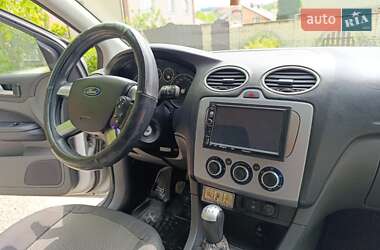 Хэтчбек Ford Focus 2007 в 