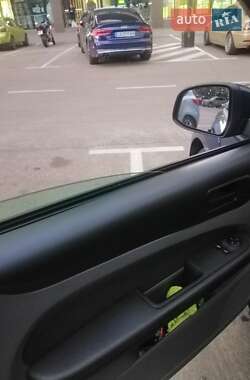 Хэтчбек Ford Focus 2011 в 