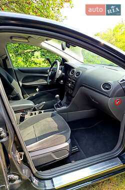 Седан Ford Focus 2006 в 