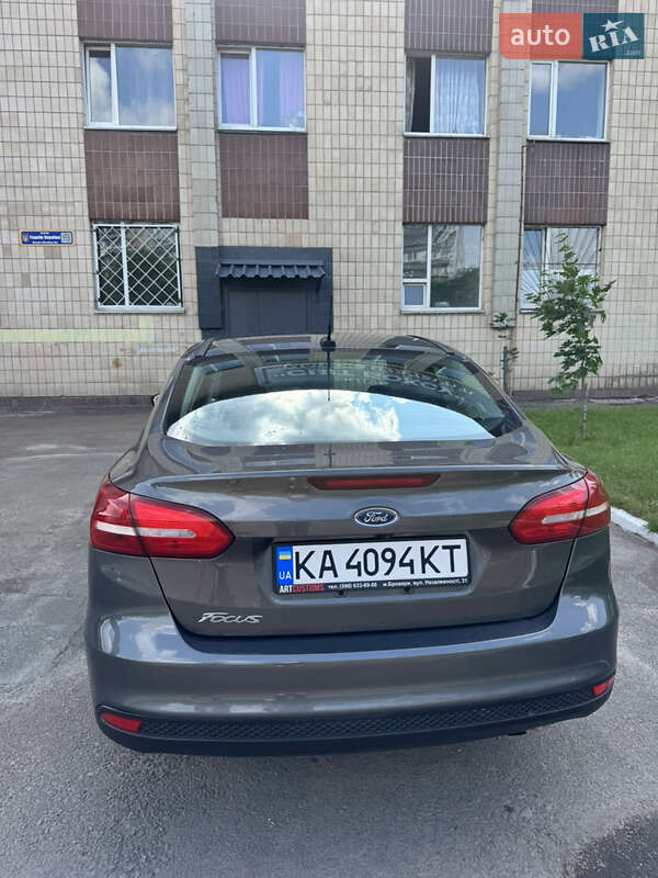 Седан Ford Focus 2017 в Киеве