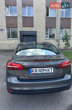 Седан Ford Focus 2017 в 