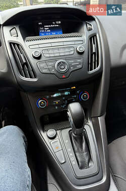 Седан Ford Focus 2017 в 