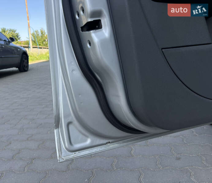 Седан Ford Focus 2010 в Жовкве