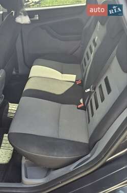 Универсал Ford Focus 2010 в 