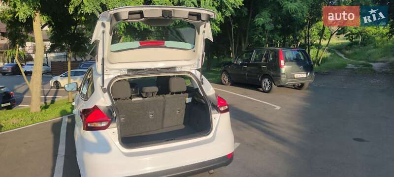 Хэтчбек Ford Focus 2017 в Киеве