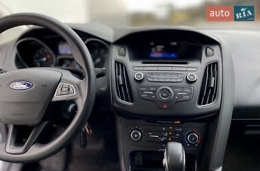 Седан Ford Focus 2017 в 