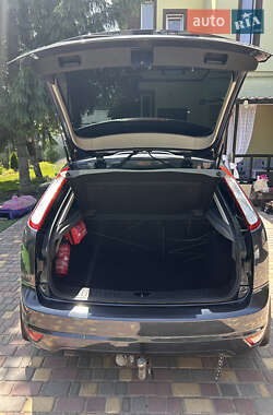 Хэтчбек Ford Focus 2008 в 