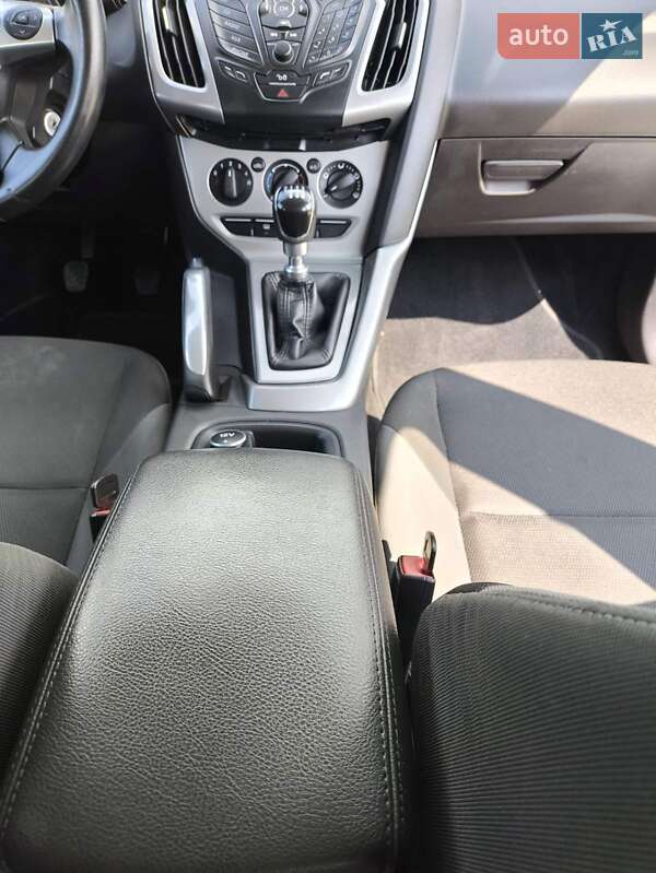 Универсал Ford Focus 2011 в Звягеле
