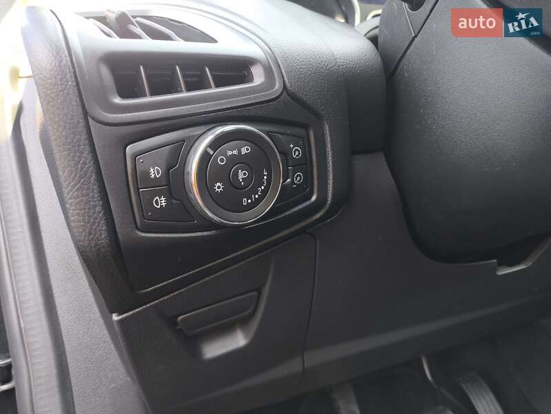Универсал Ford Focus 2011 в Звягеле