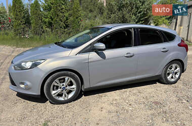 Хэтчбек Ford Focus 2013 в Хотине