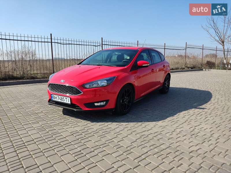 Хэтчбек Ford Focus 2016 в 