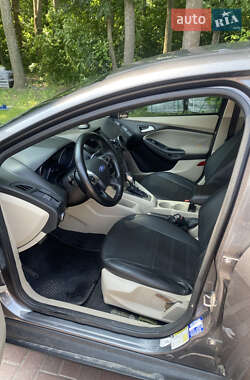 Седан Ford Focus 2012 в 