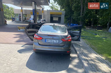 Седан Ford Focus 2012 в 