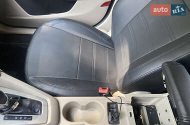Седан Ford Focus 2012 в 