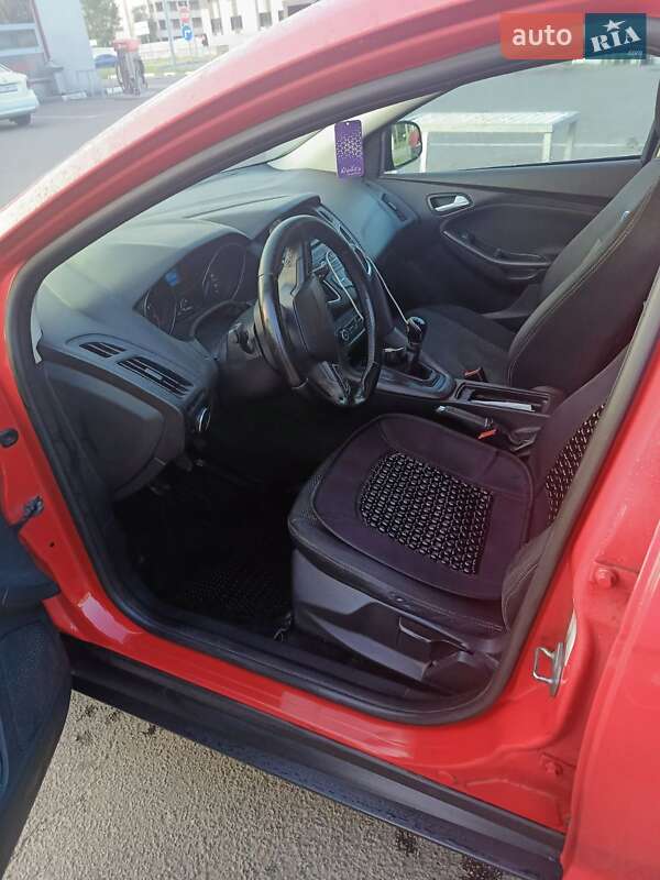 Хэтчбек Ford Focus 2017 в Киеве